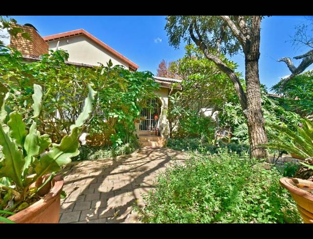 4 BEDROOM HOUSE FOR SALE IN RANDPARK RIDGE